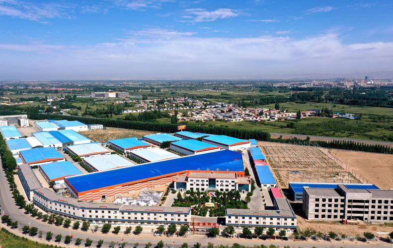目前,宁夏有农产品加工企业2360家,涉农加工园区有13个,主导产业有13